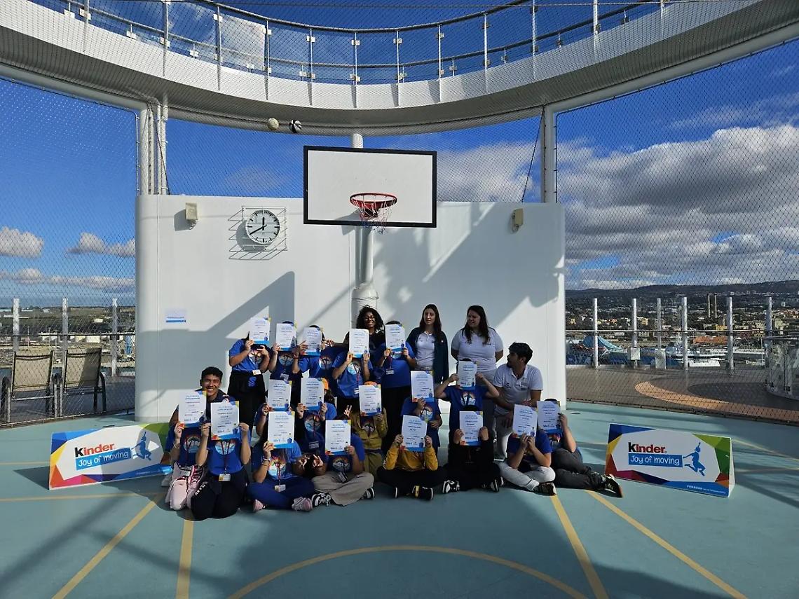 Emozioni in viaggio: i ragazzi in visita su Costa Toscana