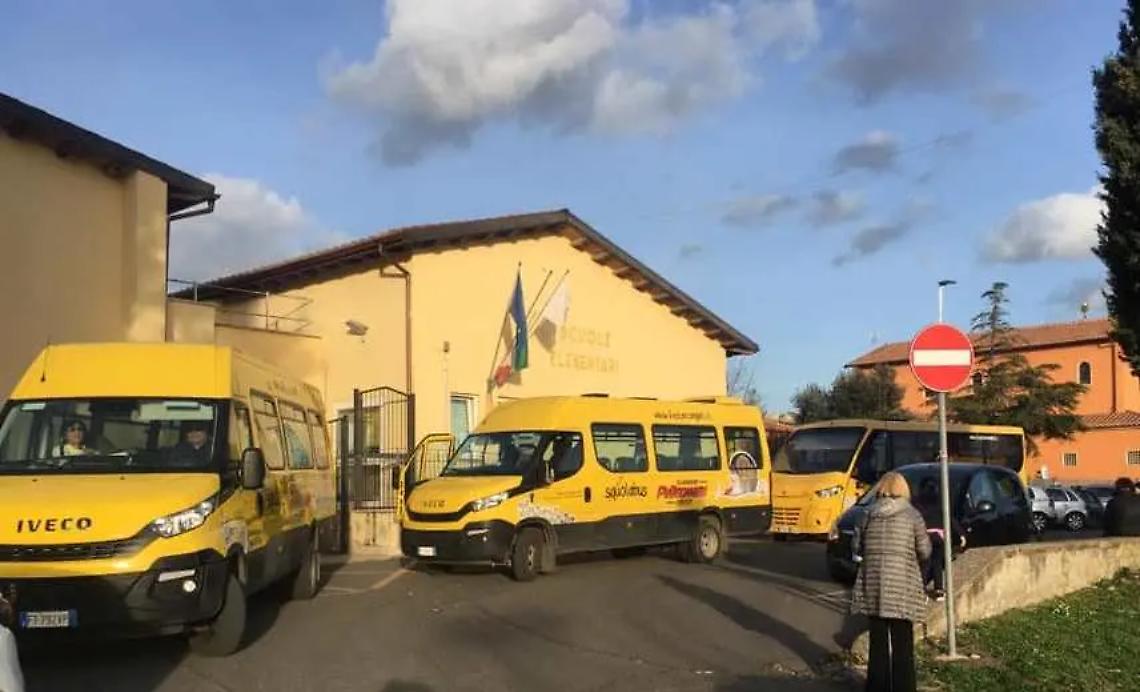 &laquo;La scuola cade a pezzi: si intervenga&raquo;