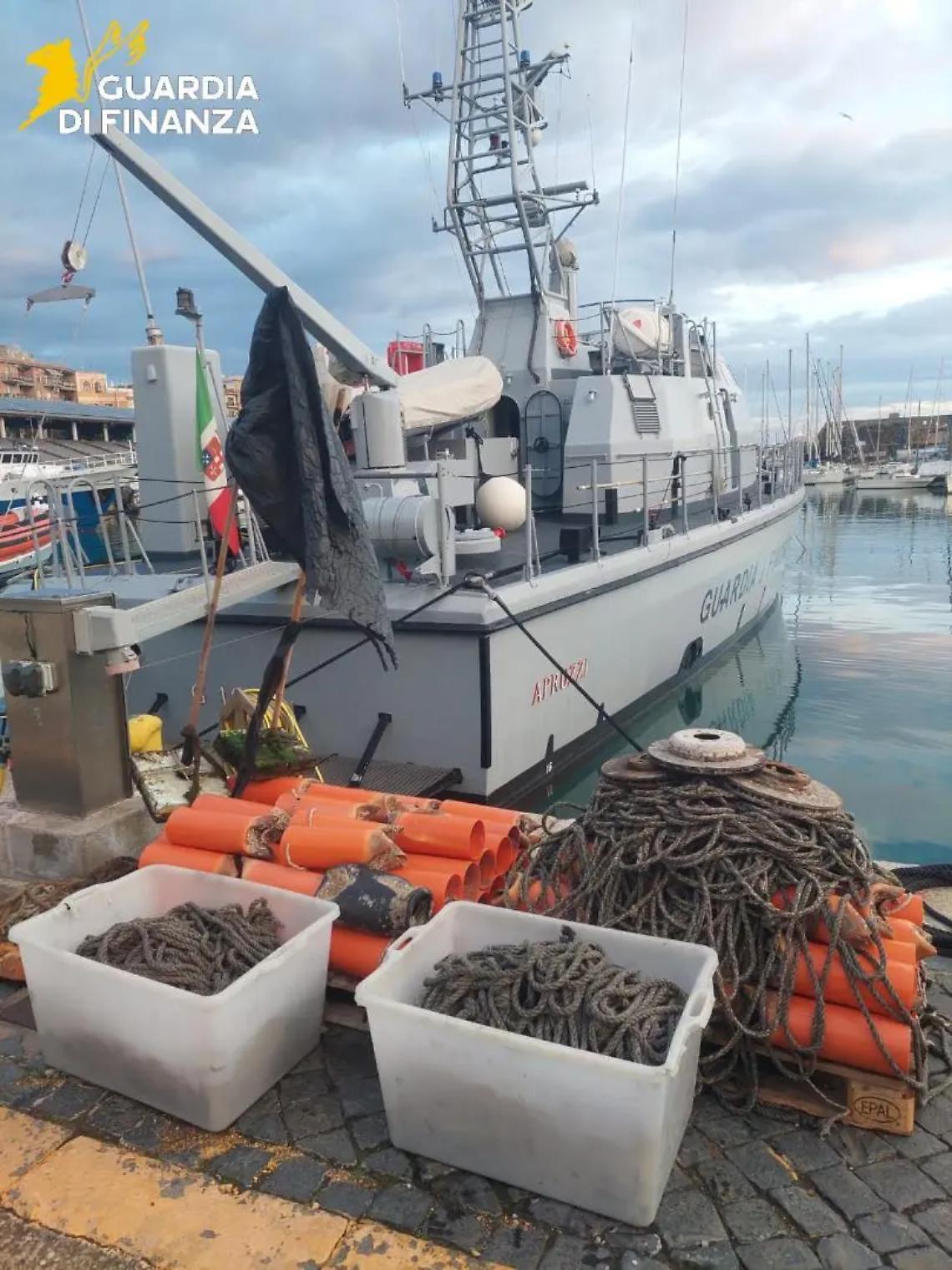 Lotta al bracconaggio ittico a tutela dell&rsquo;ambiente marino e della sicurezza dei consumatori: Roan in azione sul litorale
