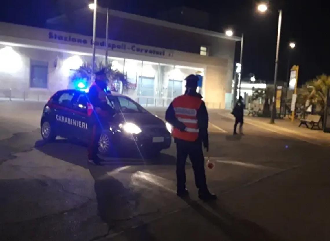 Movida selvaggia, sequestro di hashish e controlli a raffica