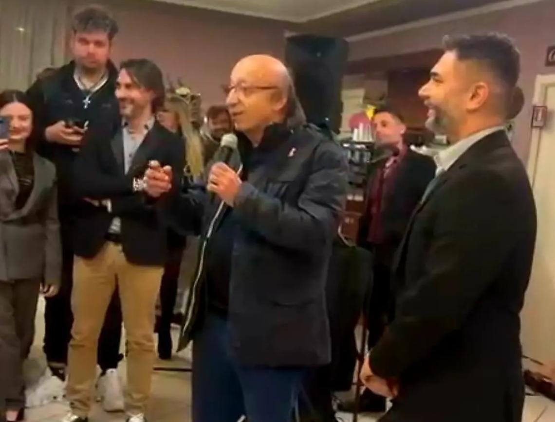 Moggi in citt&agrave; per fare gli auguri allo Juventus Club