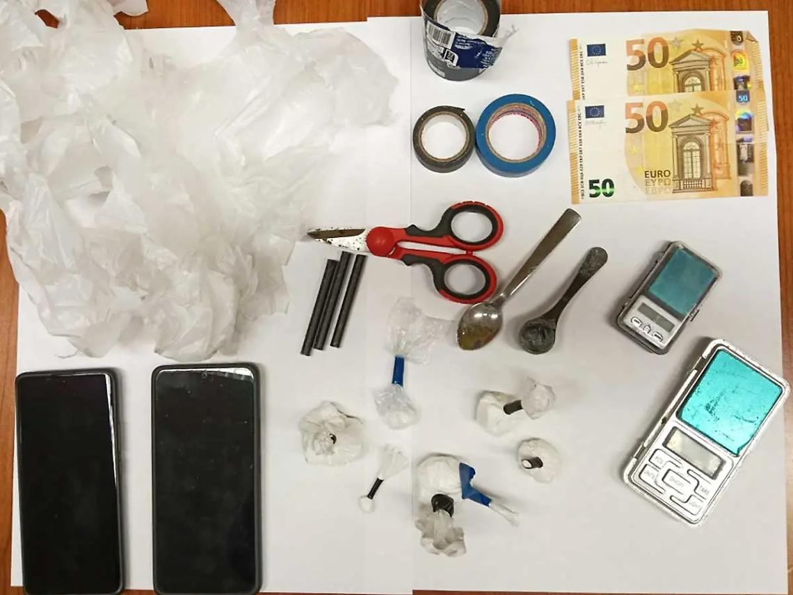 Viterbo: cocaina nascosta in casa e telecamere per sfuggire ai controlli, arrestato 45enne