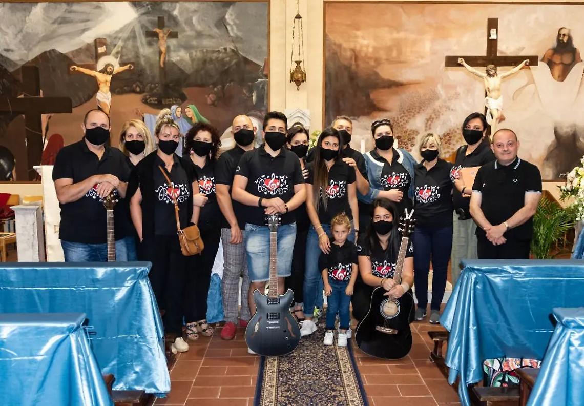 Natale di speranza e condivisione all&rsquo;Hospice &ldquo;Carlo Chenis&rdquo;: la santa messa animata dal coro della Bianca