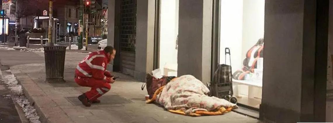 Emergenza freddo: mensa e supporto in strada per i senza tetto
