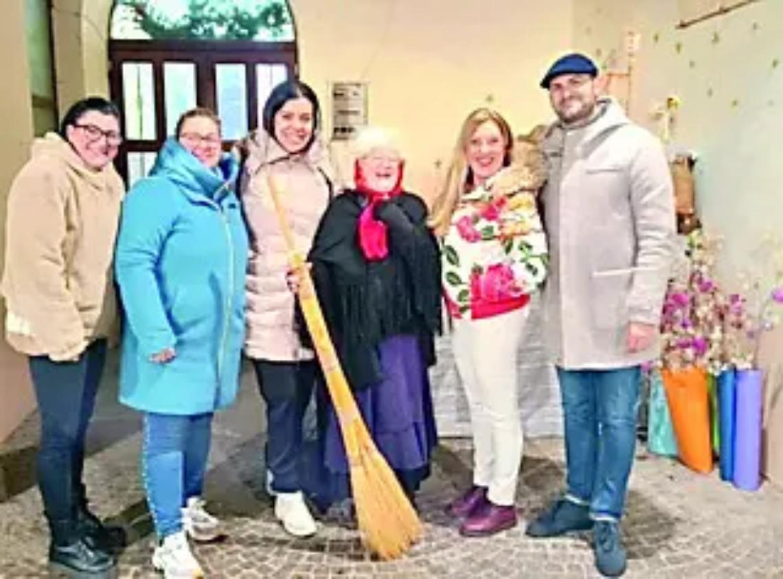 Befana a Tolfa, tradizione salva nonostante il maltempo