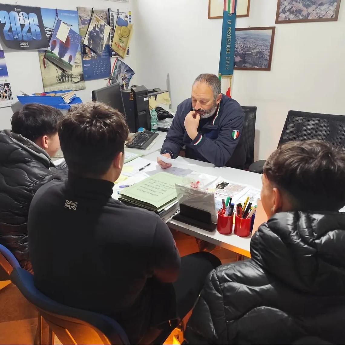 Sospesi da scuola, in cinque presteranno servizio alla Prociv