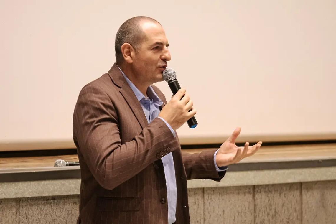 Il Pd frena: &laquo;Civitavecchia non delega il proprio futuro&raquo;