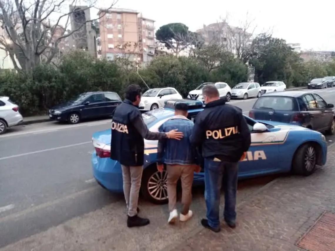 Maltrattamenti in famiglia, espulso filippino