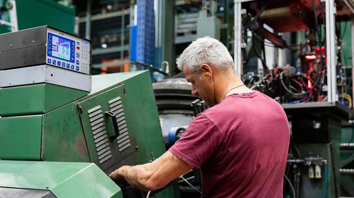 La Tuscia invecchia: un lavoratore su tre nel settore privato &egrave; over 50