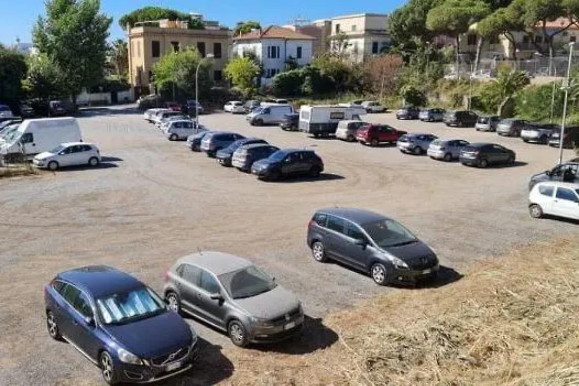 Basta un temporale e l&rsquo;ex Fungo diventa una piscina