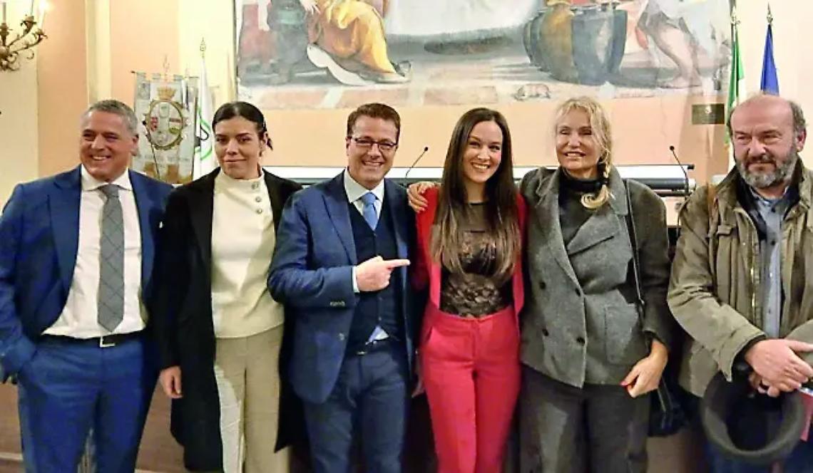 Parterre d&rsquo;eccezione alla presentazione del libro di Anna Maria Travagliati