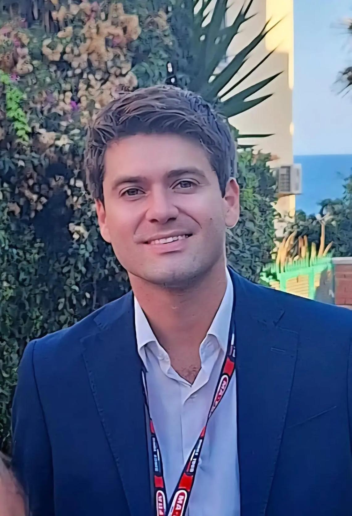 Alessio Manuelli presenta la sua coalizione civica