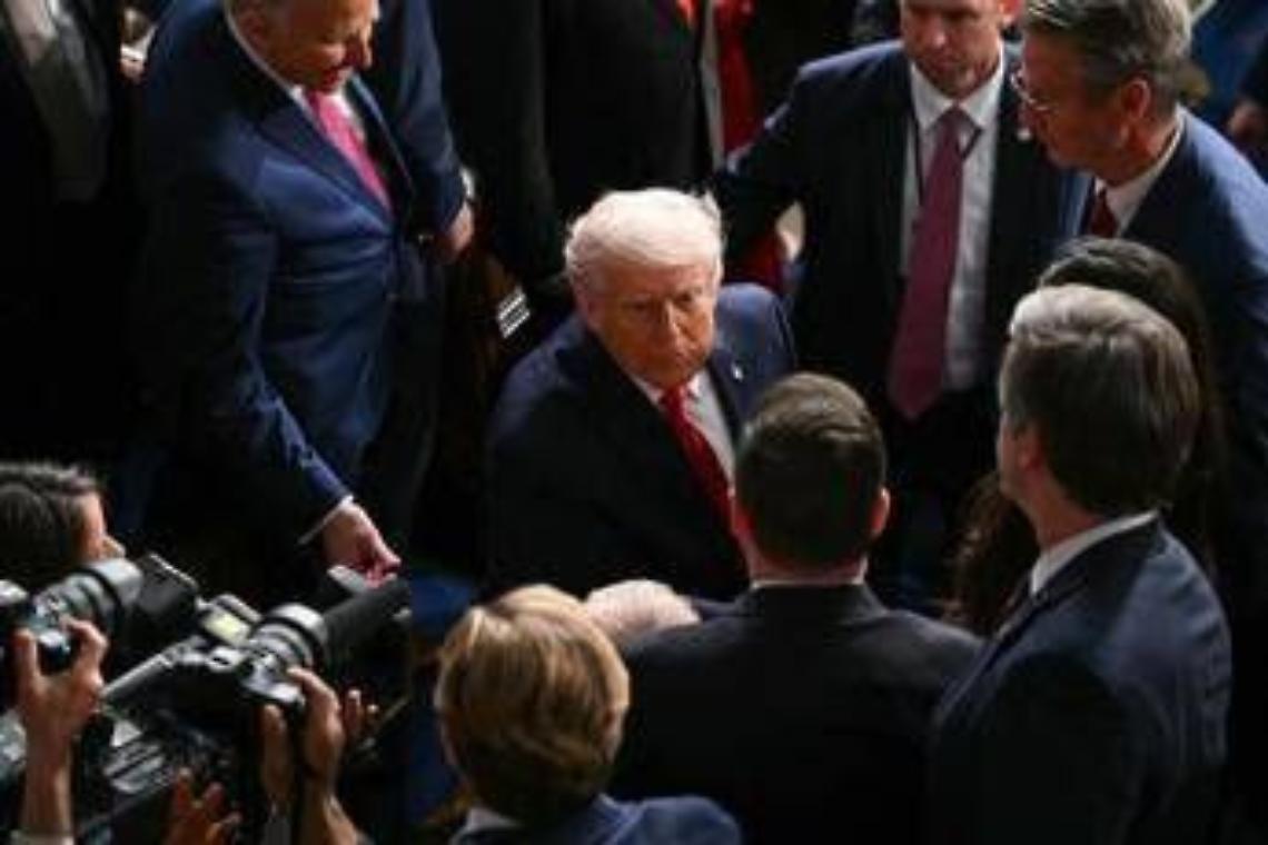 Trump, discorso record di 108 minuti tra proteste e silenzi