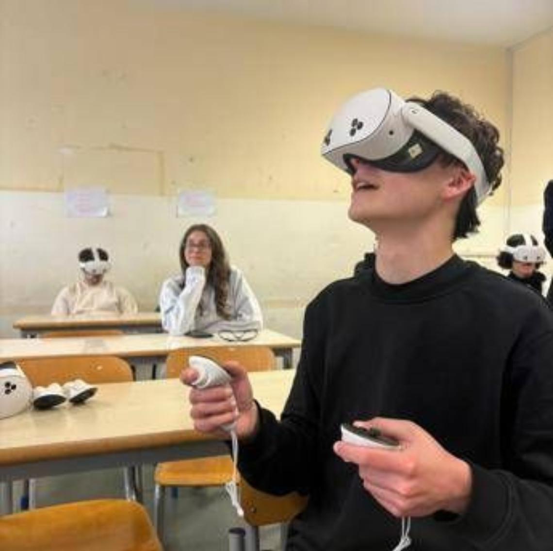 Fibercop porta l&rsquo;innovazione a scuola, a Monterotondo il viaggio virtuale nella fibra