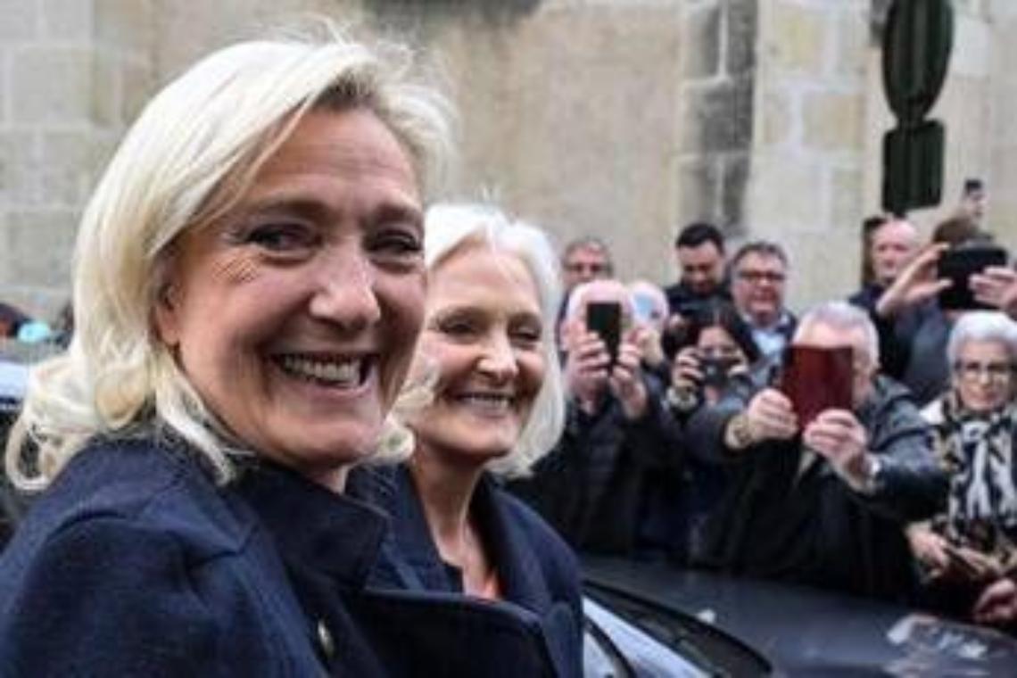Francia, avanza l&rsquo;estrema destra: il partito di Marine Le Pen verso miglior risultato di sempre al primo turno﻿