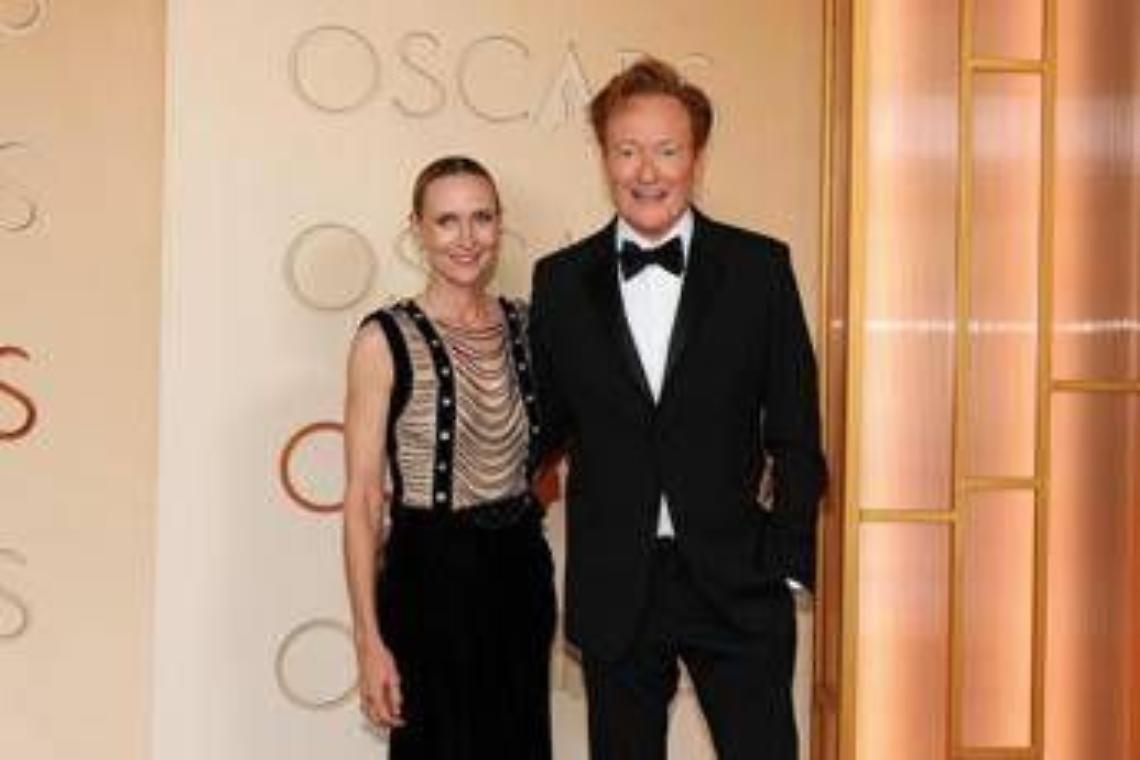 Oscar 2026, Conan O&rsquo;Brien d&agrave; il via alla notte dei premi - Diretta