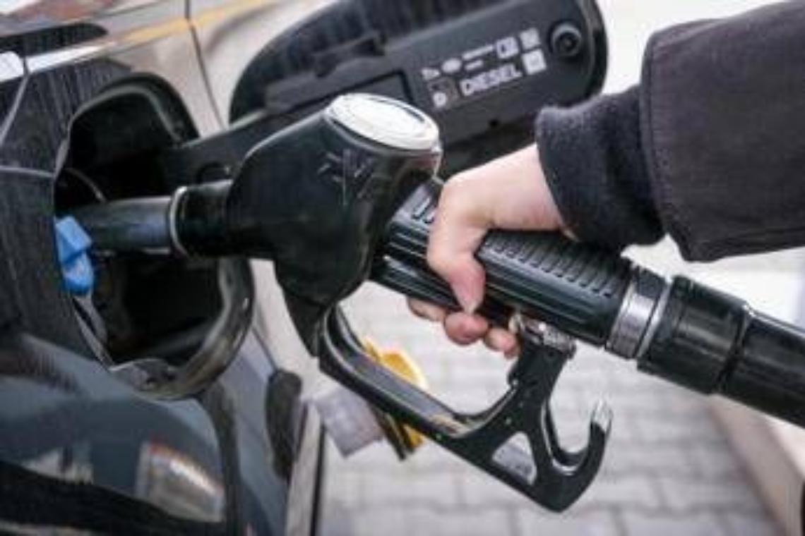 Caro carburanti, prezzo diesel e benzina: cosa &egrave; cambiato con tregua tra Usa e Iran