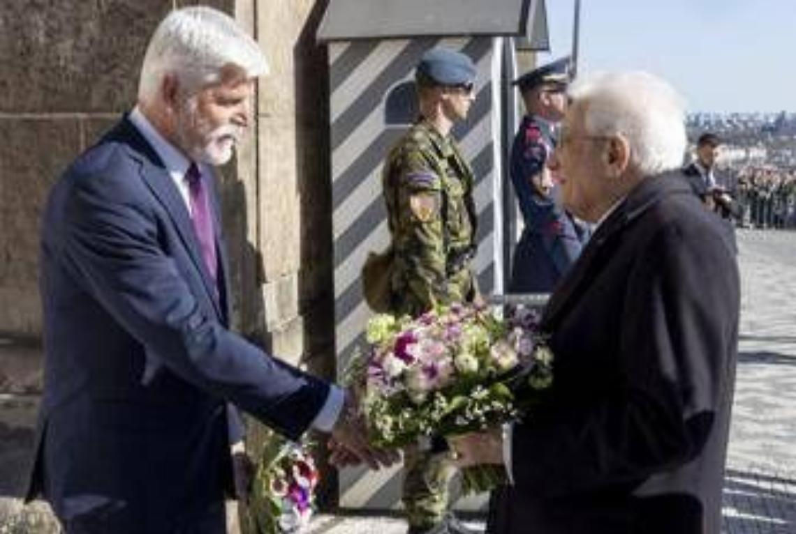 Mattarella: "Libano sotto una tempesta di bombardamenti devastanti"