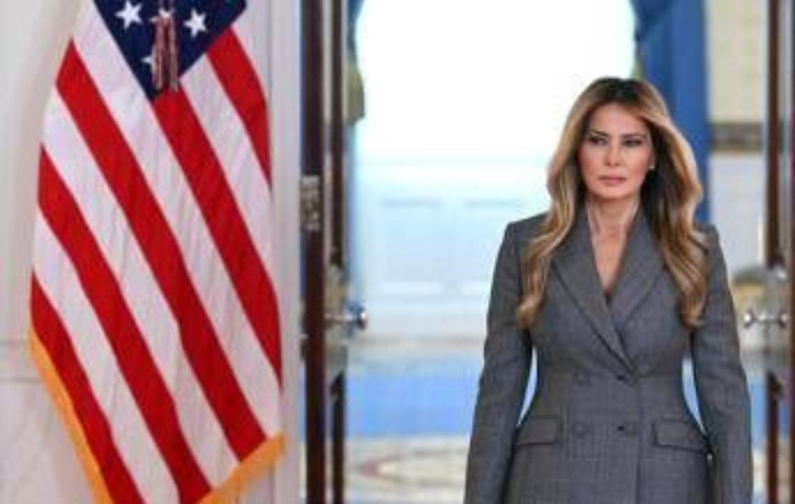 Vittime Epstein contro Melania: "Protegge i potenti e scarica su di noi"