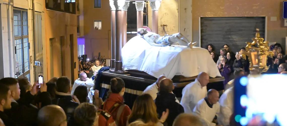 Venerd&igrave; Santo, aperte le iscrizioni anche per i Sagrestani