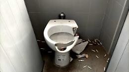 Vandali nelle scuole, Romoli: &laquo;Chi sbaglia, paga&raquo;