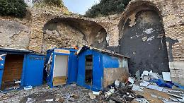 Porta Marina libera: al via la demolizione delle baracche abusive 