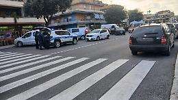 Ladispoli, perde il controllo dell'auto e finisce contro altre due auto