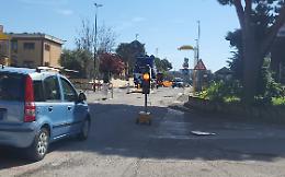 Citt&agrave; sempre pi&ugrave; ostaggio del traffico: un semaforo manda il tilt la circolazione  