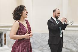 Duomo di Tarquinia gremito: l'Ensemble Eretum e Daniela Barbara trionfano con "Eternal Source"