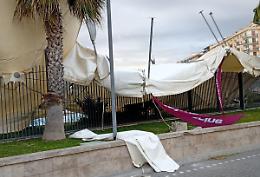 Notte di burrasca e vento a 50 nodi  