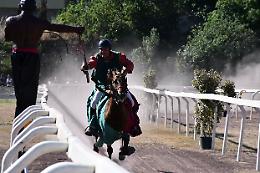 Dall&rsquo;evoluzione urbana ai segreti del costume medievale: fari accesi sul Palio dell&rsquo;Anello