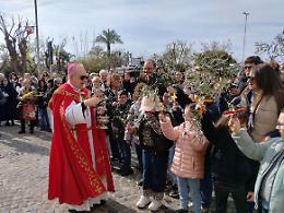 Dalla Domenica delle Palme alla messa Pasquale tra fede, tradizione e impegno nel cuore della diocesi