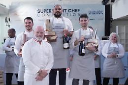 Nautica, Aaron Thomas vince la Superyacht Chef Competition allo Yacht Club de Monaco