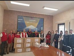 Scarpe e speranza oltre le sbarre: un passo verso il riscatto