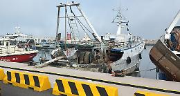 Iniziato il trasferimento dei pescherecci 