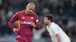 Malen fa tripletta e la Roma batte 3-0 il Pisa