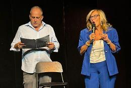 "Beata quella casa dove la tonaca c&rsquo;&egrave; trasa": divertimento assicurato con la commedia in dialetto 