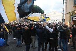 Viterbo, manifestazione dei tifosi al grido &laquo;Noi vogliamo l&rsquo;Enrico Rocchi&raquo;