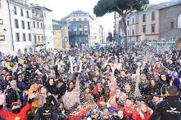 Carnevale viterbese: esplosione di colori