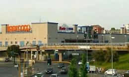 Minorenne accerchiato e rapinato dal branco