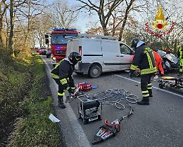 Frontale sulla Cassia nord, ferite madre e figlia