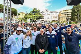 Viterbo: bambini e ragazzi giocano in piazza con i beniamini dello sport