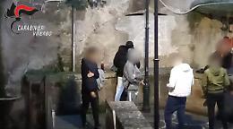 Droga ordinata sui social: tre ragazzi ai domiciliari con il braccialetto elettronico