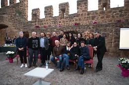 Piazza gremita per la tappa del Premio Strega &ndash; L&rsquo;INTERVISTA VIDEO