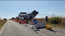 Donagella pericolosa per le buche, polstrada ordina la messa in sicurezza