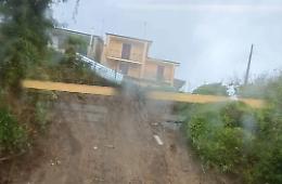 Frana sulla Roma Nord bloccato un treno tra Corchiano e Vignanello