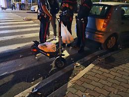 Finiscono in una buca col monopattino: giovane al San Paolo in gravi condizioni