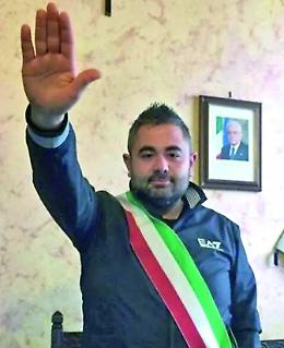 Saluto romano, assolto Bonini