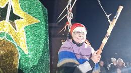 Viterbo: pienone in piazza della Rocca per la discesa della Befana 115