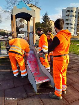 Viterbo: vandalizzati i giardini di Santa Barbara
